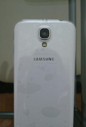 Samsung galaxy s4 - uplne novy