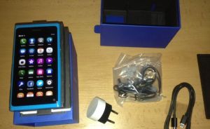 Nokia N9 16GB Cyan + Ideos S7 Slim 3G+WiFi 12GB